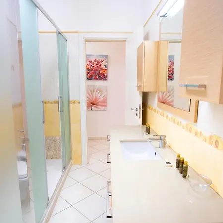 Apartment Elegantis Giolitti