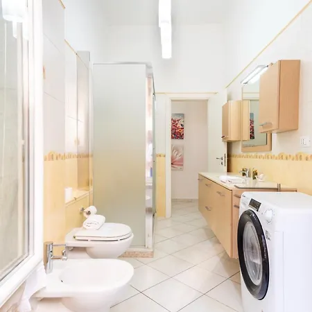 Apartment Elegantis Giolitti *